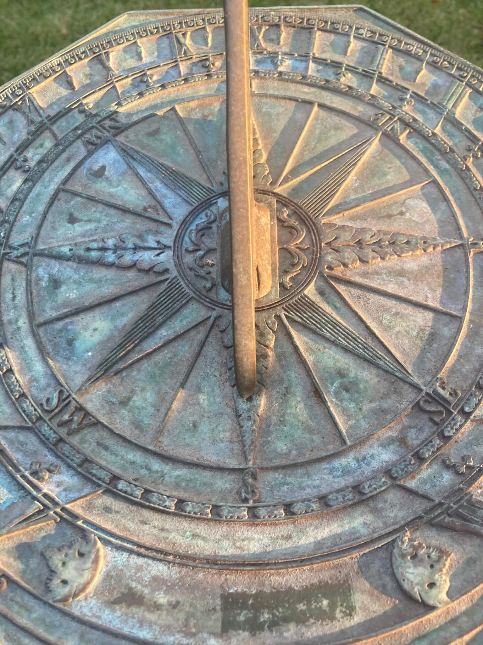 Virginia Metalcrafters Mount Vernon Replica Sundial Virginia Metalcrafters Mount Vernon Replica Sundial