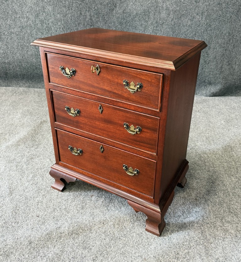 Craftique Solid Cherry Three Drawer Nightstand Craftique Solid Cherry Three Drawer Nightstand