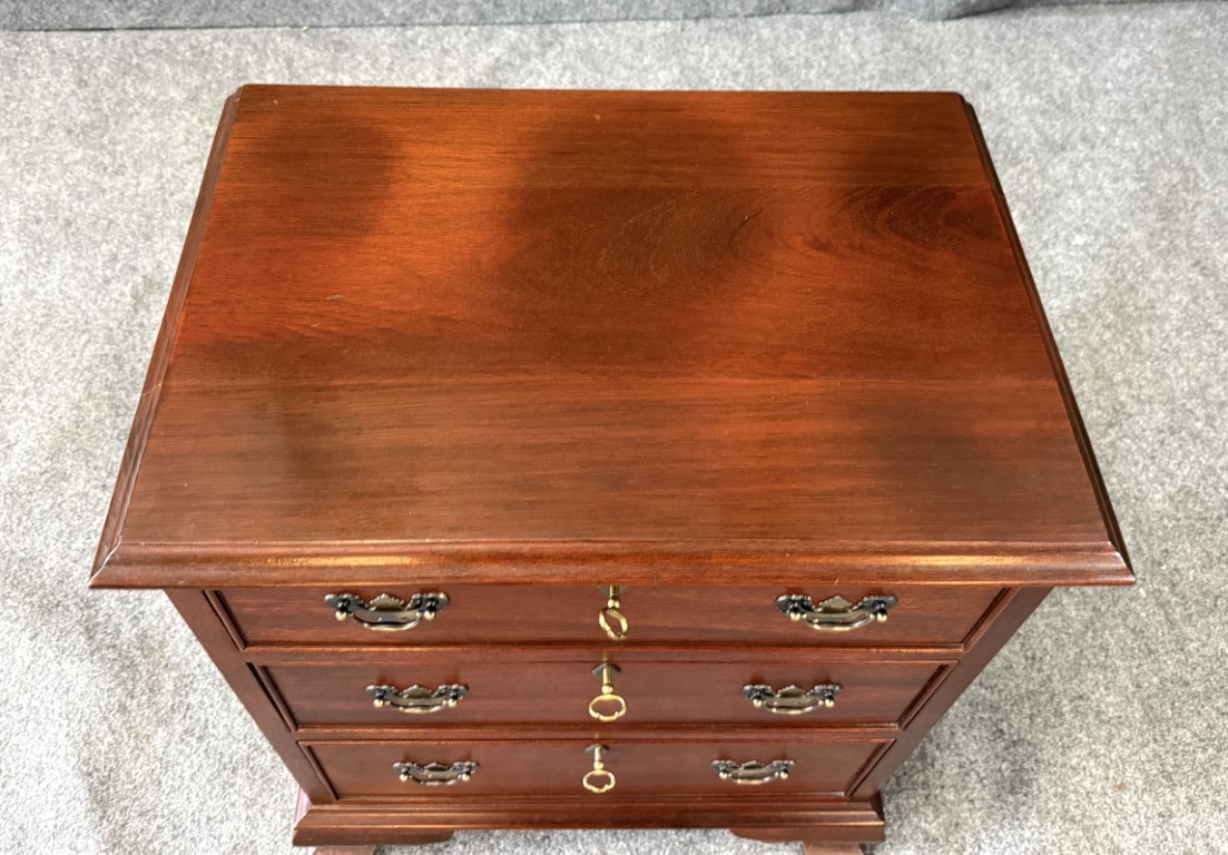 Craftique Solid Cherry Three Drawer Nightstand Craftique Solid Cherry Three Drawer Nightstand