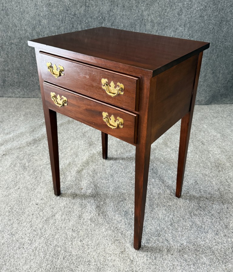 N163 (2)Solid Mahogany 2 Drawer Nightstand / End Table Solid Mahogany 2 Drawer Nightstand / End Table