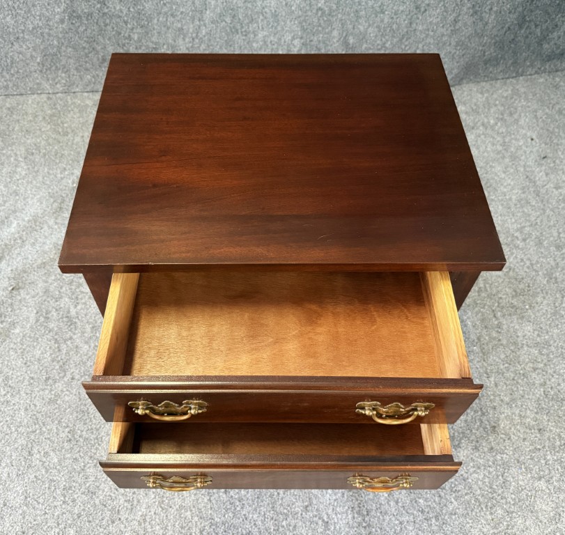 N163 (8)Solid Mahogany 2 Drawer Nightstand / End Table Solid Mahogany 2 Drawer Nightstand / End Table