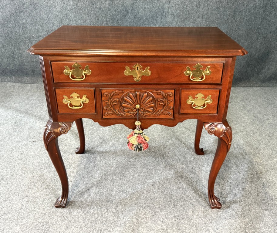 Councill Craftsman Solid Mahogany Foyer Table Councill Craftsman Solid Mahogany Foyer Table