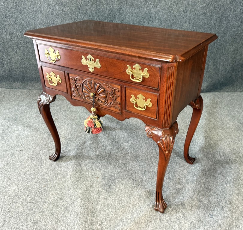 Councill Craftsman Solid Mahogany Foyer Table Councill Craftsman Solid Mahogany Foyer Table
