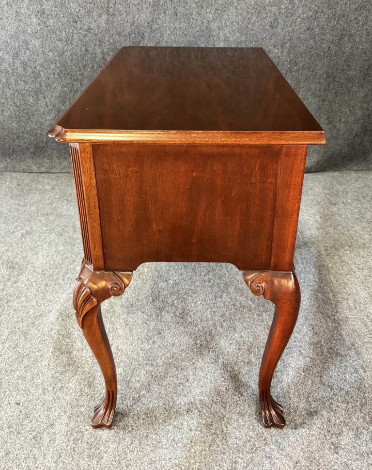 Councill Craftsman Solid Mahogany Foyer Table Councill Craftsman Solid Mahogany Foyer Table
