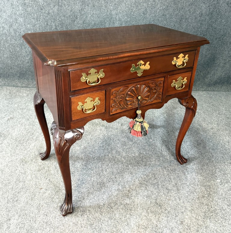 Councill Craftsman Solid Mahogany Foyer Table Councill Craftsman Solid Mahogany Foyer Table
