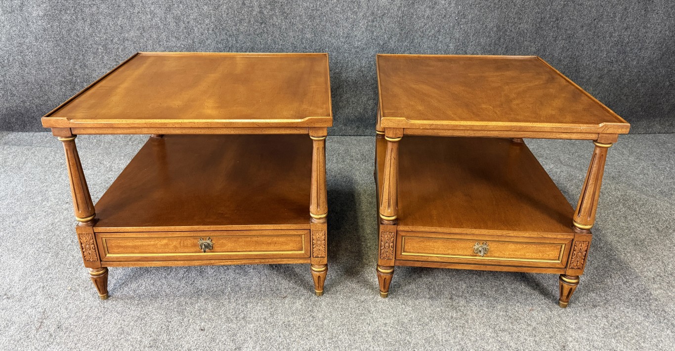 "Pair" of Henredon Oversized Side Tables "Pair" of Henredon Oversized Side Tables