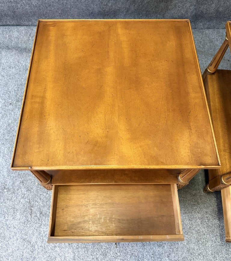 "Pair" of Henredon Oversized Side Tables "Pair" of Henredon Oversized Side Tables