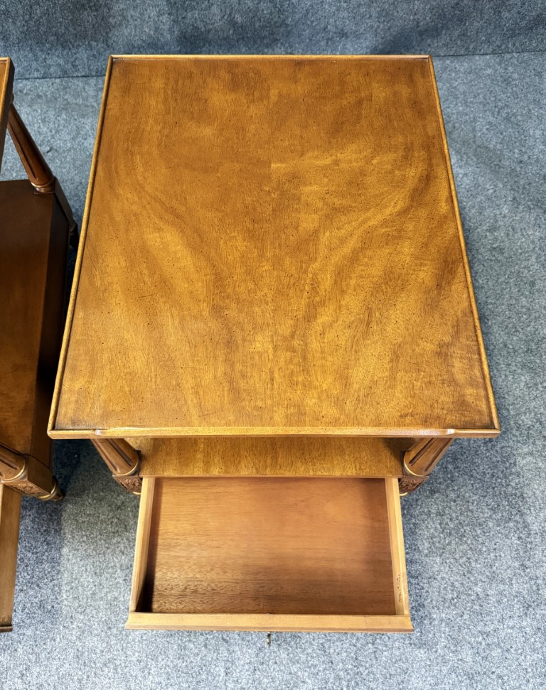 "Pair" of Henredon Oversized Side Tables "Pair" of Henredon Oversized Side Tables