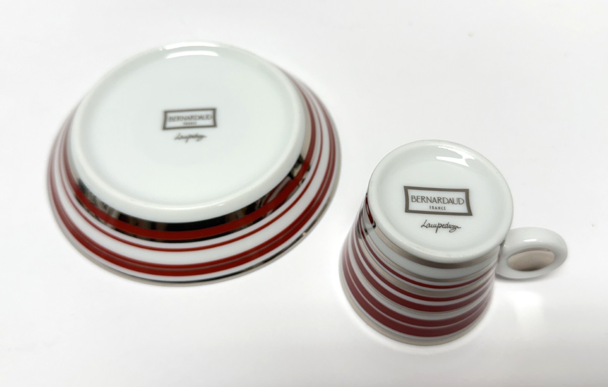 TT184 (8)Ornate Blue and White Decorative Plate Ornate Blue and White Decorative Plate