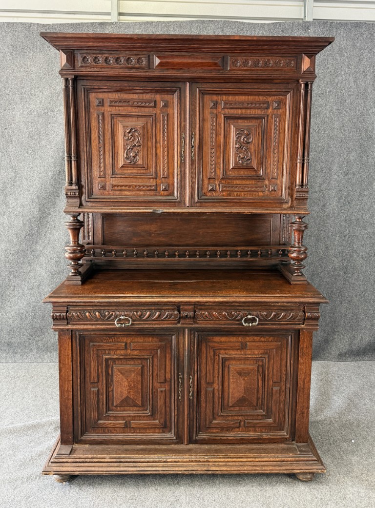 19th Century Belgian Oak Court Cupboard 19th Century Belgian Oak Court Cupboard