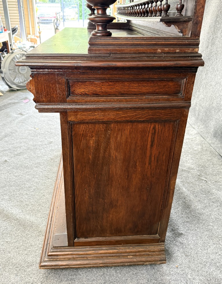 19th Century Belgian Oak Court Cupboard 19th Century Belgian Oak Court Cupboard