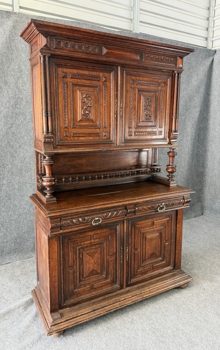 19th Century Belgian Oak Court Cupboard 19th Century Belgian Oak Court Cupboard