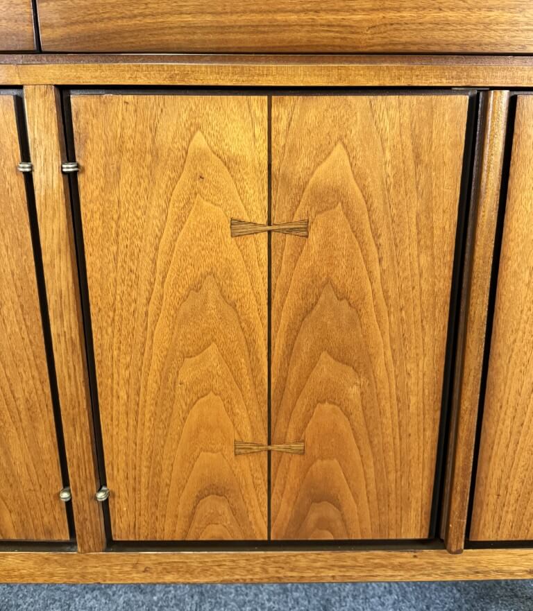 Mid-Century Modern Lane Tuxedo Bowtie-Inlaid China Cabinet/Buffet Mid-Century Modern Lane Tuxedo Bowtie-Inlaid China Cabinet/Buffet