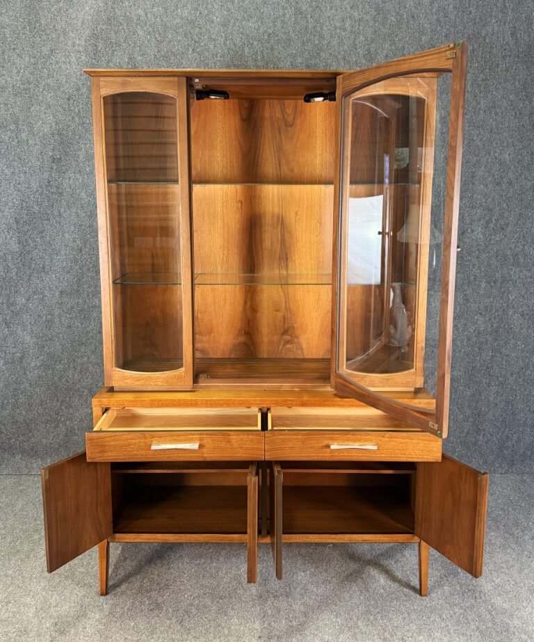 Mid-Century Modern Lane Tuxedo Bowtie-Inlaid China Cabinet/Buffet Mid-Century Modern Lane Tuxedo Bowtie-Inlaid China Cabinet/Buffet