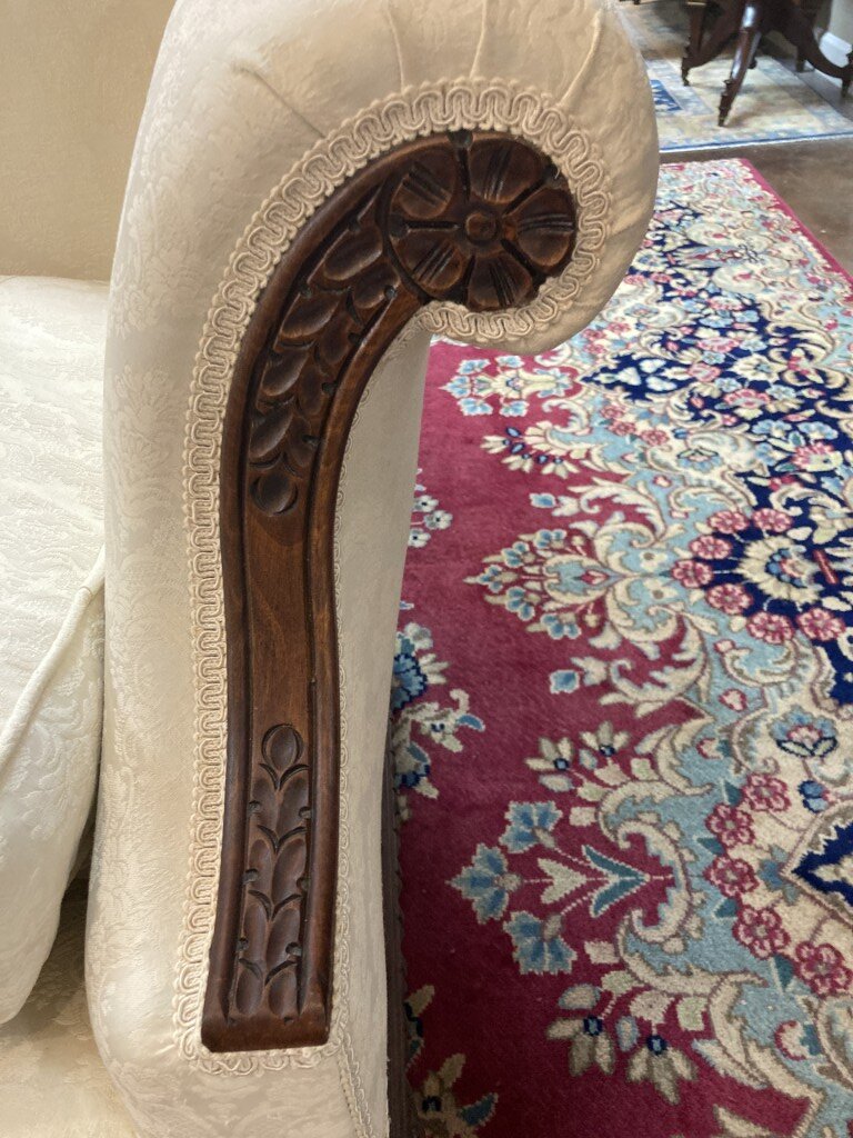 Vintage Off-White Jacquard Walnut Carved Chippendale Style Sofa Vintage Off-White Jacquard Walnut Carved Chippendale Style Sofa