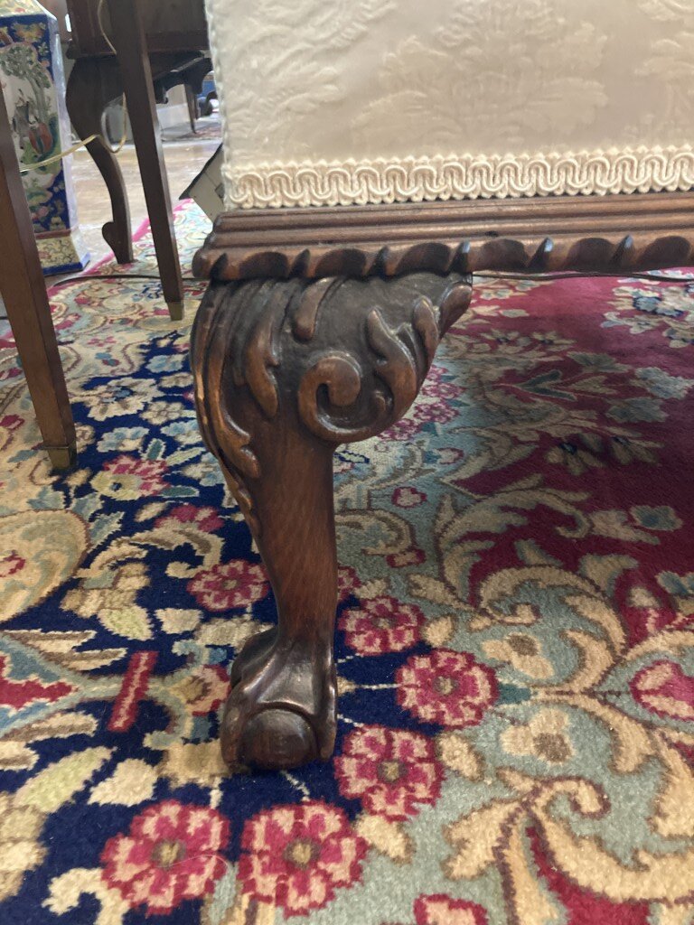 Vintage Off-White Jacquard Walnut Carved Chippendale Style Sofa Vintage Off-White Jacquard Walnut Carved Chippendale Style Sofa