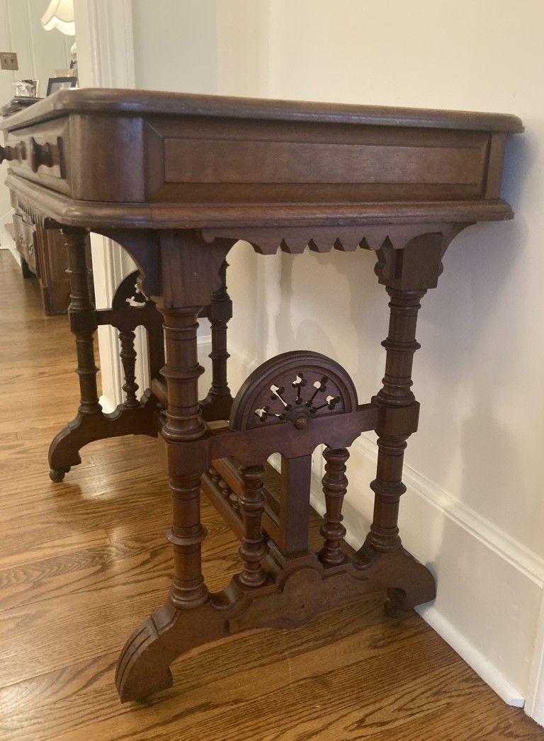 Antique Walnut Victorian Writing Table/Desk Antique Walnut Victorian Writing Table/Desk