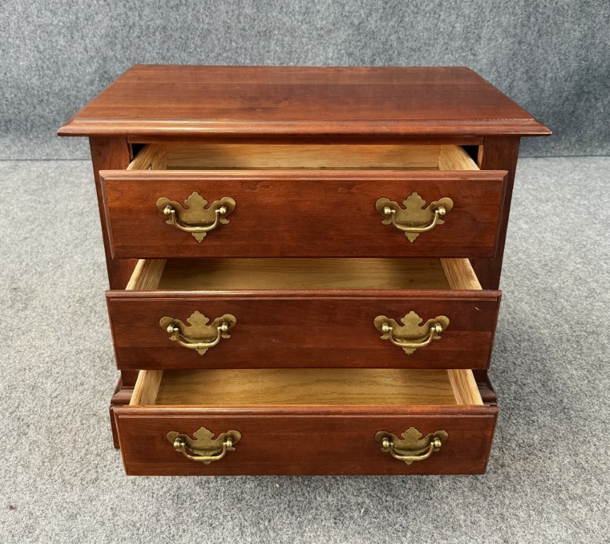 Broyhill Solid Cherry 3-Drawer Nightstand Broyhill Solid Cherry 3-Drawer Nightstand