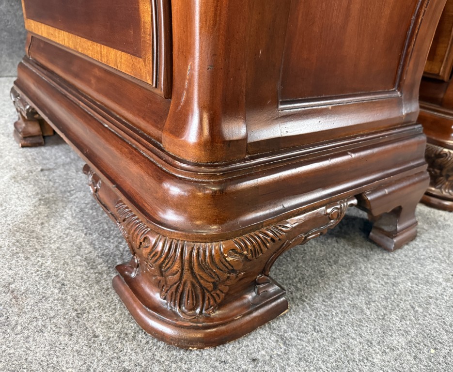 Pair of Cognac Finish Banded Cherry Nightstands Pair of Cognac Finish Banded Cherry Nightstands