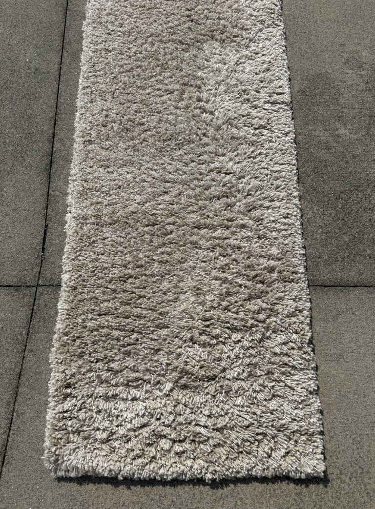 21ft long Safavieh Shag Runner 21ft long Safavieh Shag Runner