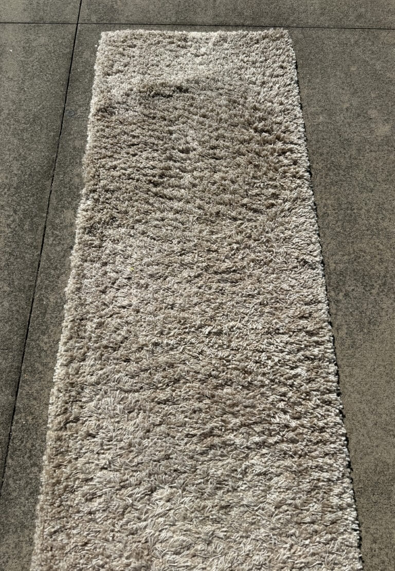 21ft long Safavieh Shag Runner 21ft long Safavieh Shag Runner