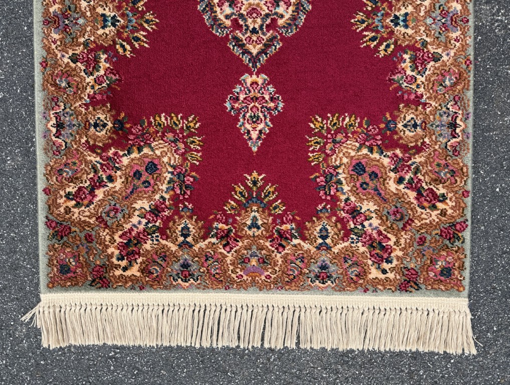 3x6 Karastan Kirman Red Medallion #762 Wool Area Rug 3x6 Karastan Kirman Red Medallion #762 Wool Area Rug