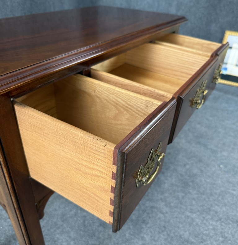 Solid Mahogany Three Drawer Console TableSolid Mahogany Three Drawer Console Table Solid Mahogany Three Drawer Console Table