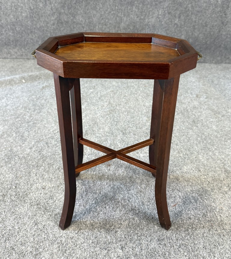 Vintage Mahogany Petite Drink Table Vintage Mahogany Petite Drink Table