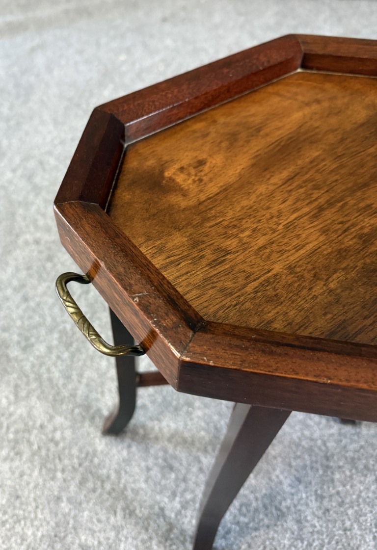 Vintage Mahogany Petite Drink Table Vintage Mahogany Petite Drink Table