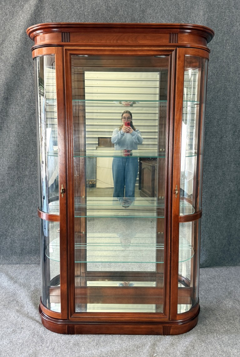 Pulaski Cherry Bow Front Curio Cabinet Pulaski Cherry Bow Front Curio Cabinet