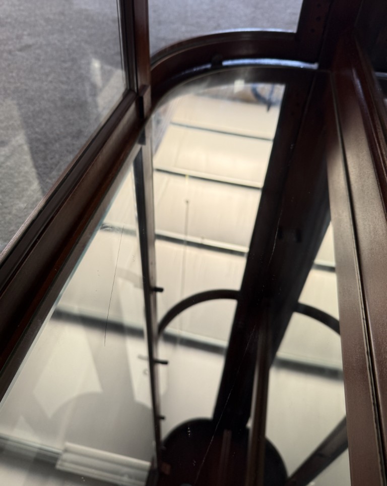 Pulaski Cherry Bow Front Curio Cabinet Pulaski Cherry Bow Front Curio Cabinet