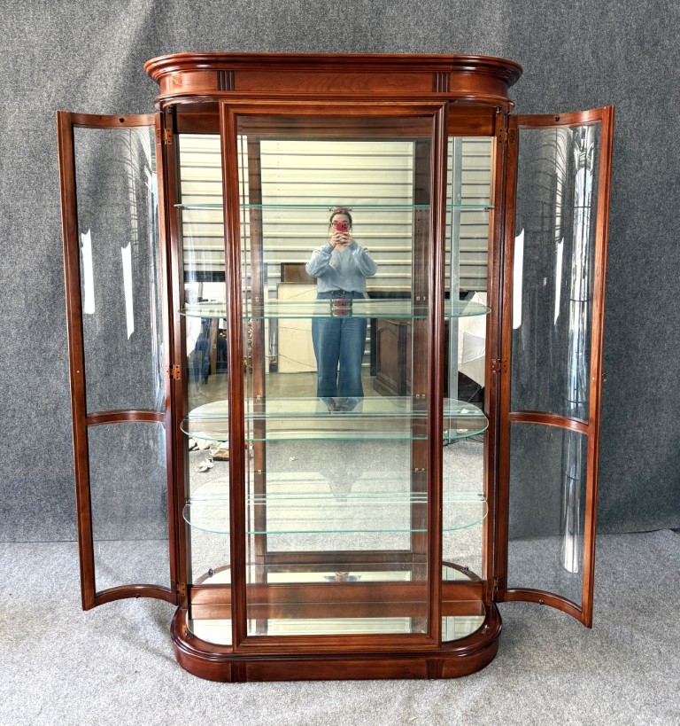 Pulaski Cherry Bow Front Curio Cabinet Pulaski Cherry Bow Front Curio Cabinet