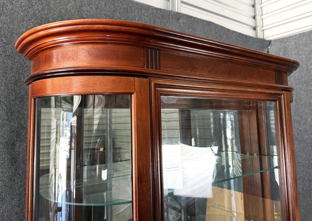 Pulaski Cherry Bow Front Curio Cabinet Pulaski Cherry Bow Front Curio Cabinet