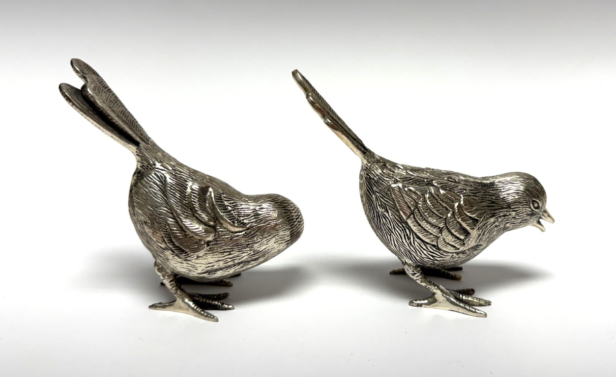 DR776 (4)Pair of Silver Metal Birds Pair of Silver Metal Birds
