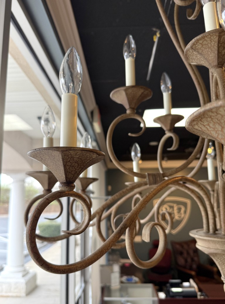 L686 (10)2-Tier 15-Light Antiqued Bronze Chandelier 2-Tier 15-Light Antiqued Bronze Chandelier