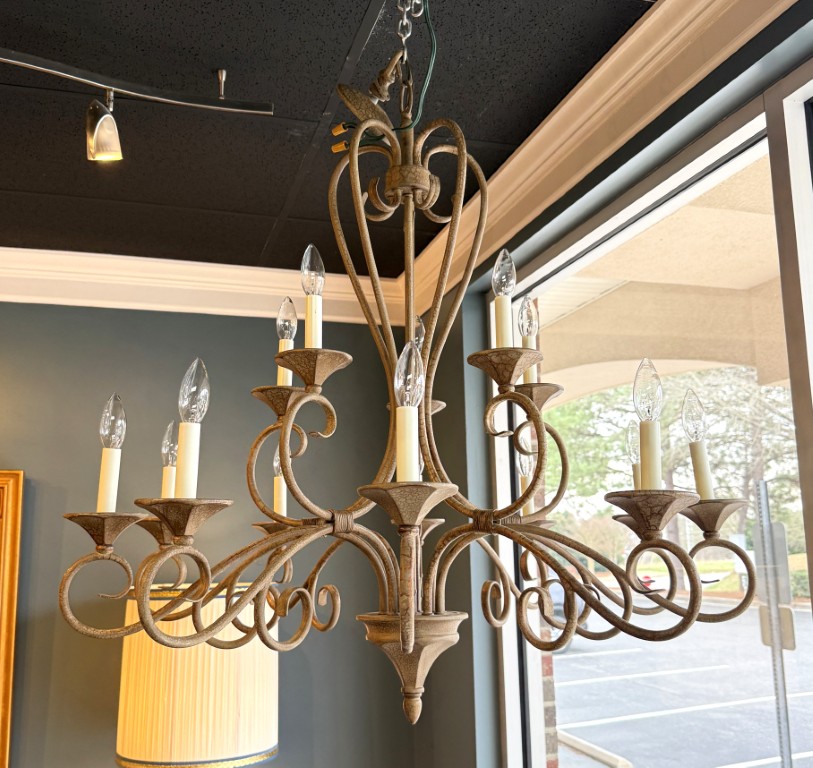 L686 (2)2-Tier 15-Light Antiqued Bronze Chandelier 2-Tier 15-Light Antiqued Bronze Chandelier