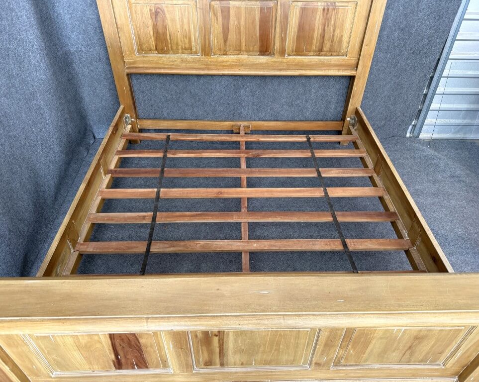 Steven Shell Homestead King Size Bed Frame Steven Shell Homestead King Size Bed Frame