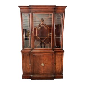 Vintage Mahogany Bookcase/China Cabinet