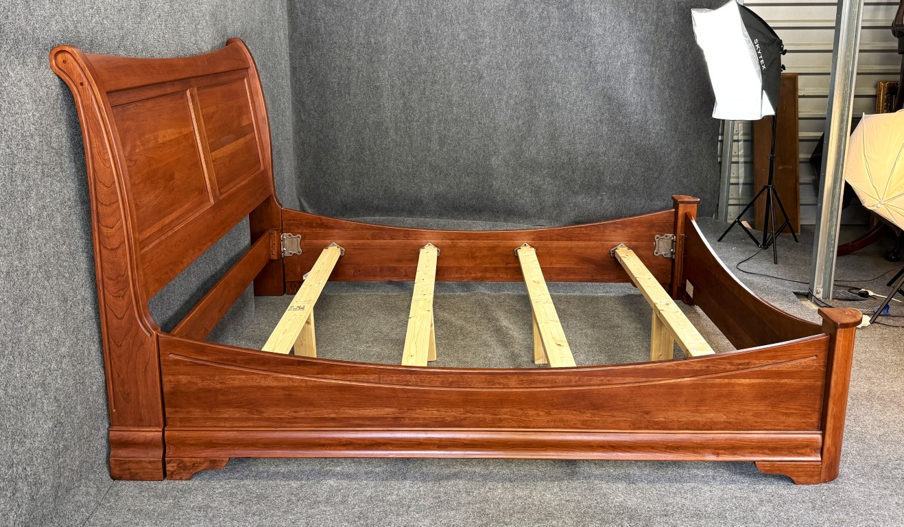 Yutzy's Woodworking Bordeaux Cherry Queen Size Bed Frame Yutzy's Woodworking Bordeaux Cherry Queen Size Bed Frame