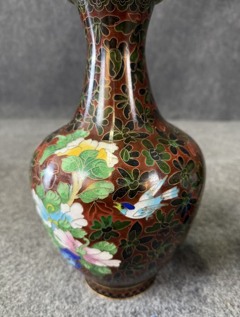 Pair of Auburn Chinoiserie Vases Pair of Auburn Chinoiserie Vases