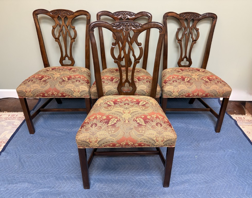 Set of Four Drexel Solid Mahogany Chippendale Style Dining Chairs Set of Four Drexel Solid Mahogany Chippendale Style Dining Chairs