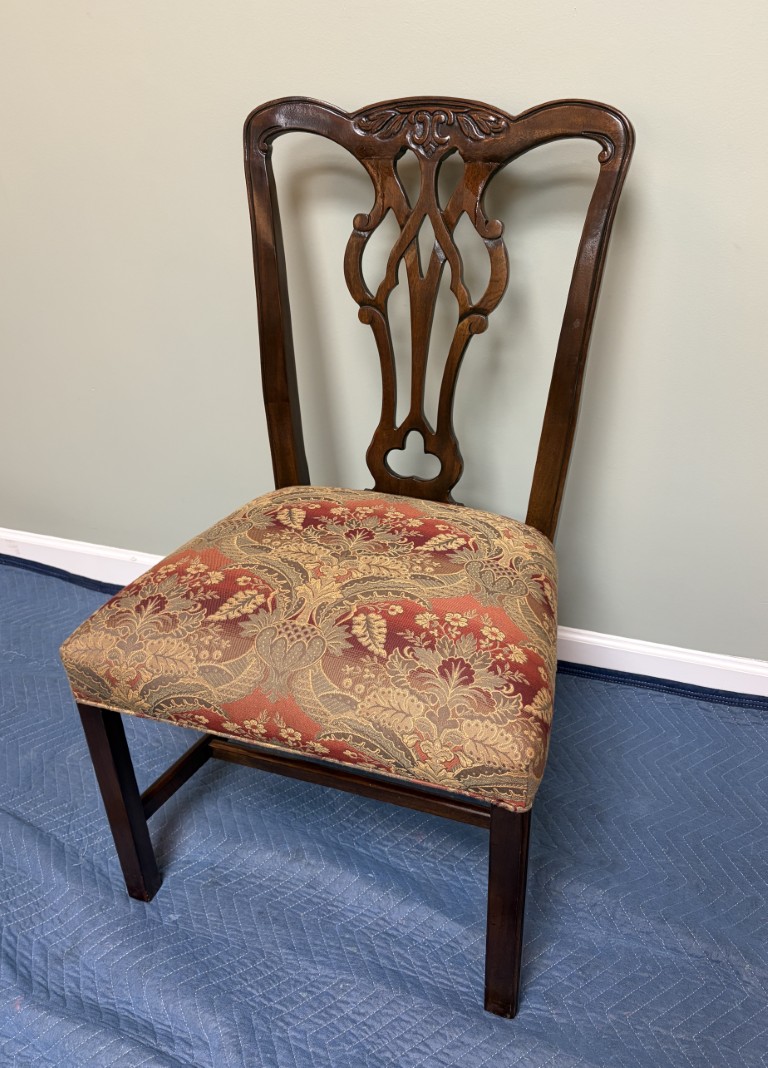 Set of Four Drexel Solid Mahogany Chippendale Style Dining Chairs Set of Four Drexel Solid Mahogany Chippendale Style Dining Chairs