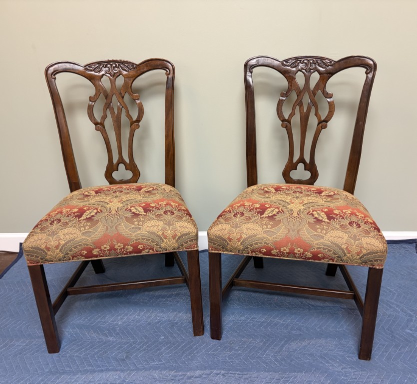 Set of Four Drexel Solid Mahogany Chippendale Style Dining Chairs Set of Four Drexel Solid Mahogany Chippendale Style Dining Chairs