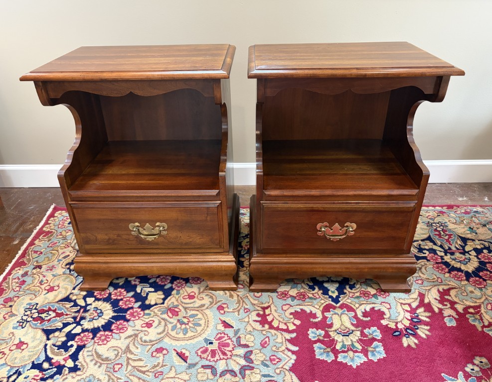 Pair of Cherry One Drawer Nightstands Pair of Cherry One Drawer Nightstands