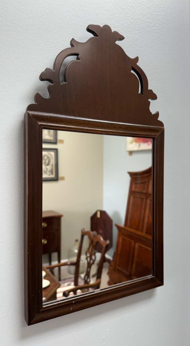 Petite Virginia Metalcrafters Old Sturbridge Village Mahogany Wall Mirror Petite Virginia Metalcrafters Old Sturbridge Village Mahogany Wall Mirror