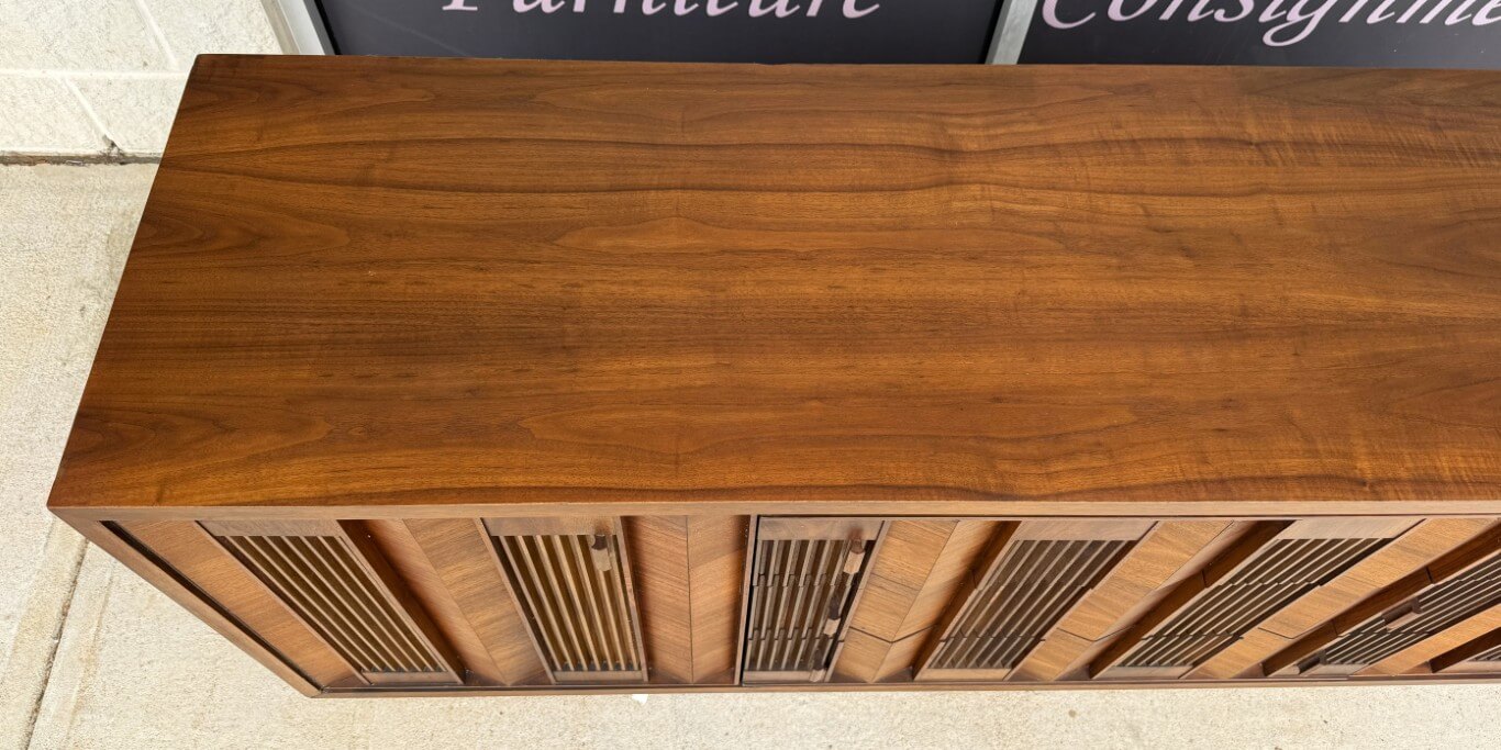 1970s Brutalist-Inspired Dresser with Two Mirrors 1970s Brutalist-Inspired Dresser with Two Mirrors