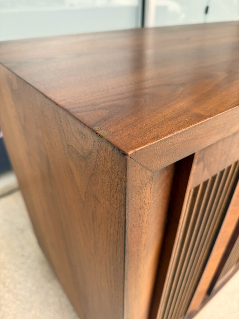 1970s Brutalist-Inspired Dresser with Two Mirrors 1970s Brutalist-Inspired Dresser with Two Mirrors