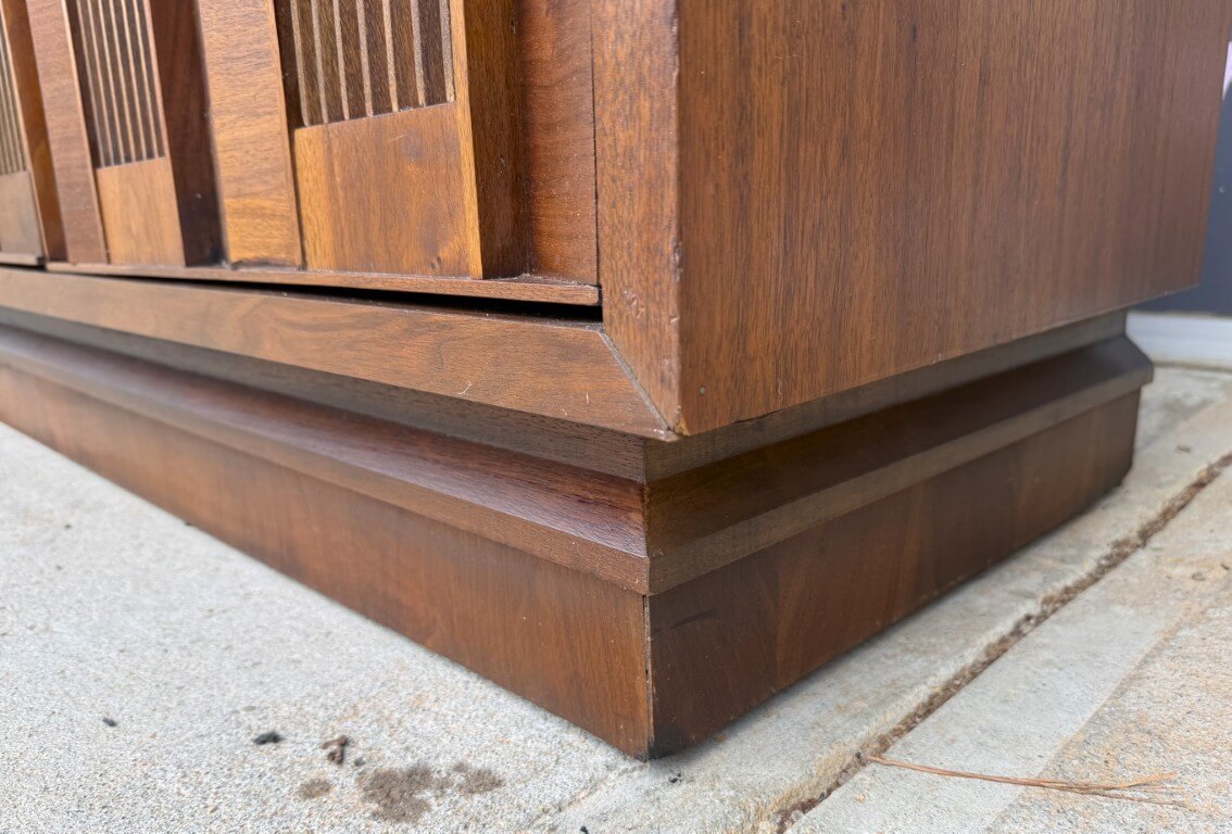 1970s Brutalist-Inspired Dresser with Two Mirrors 1970s Brutalist-Inspired Dresser with Two Mirrors