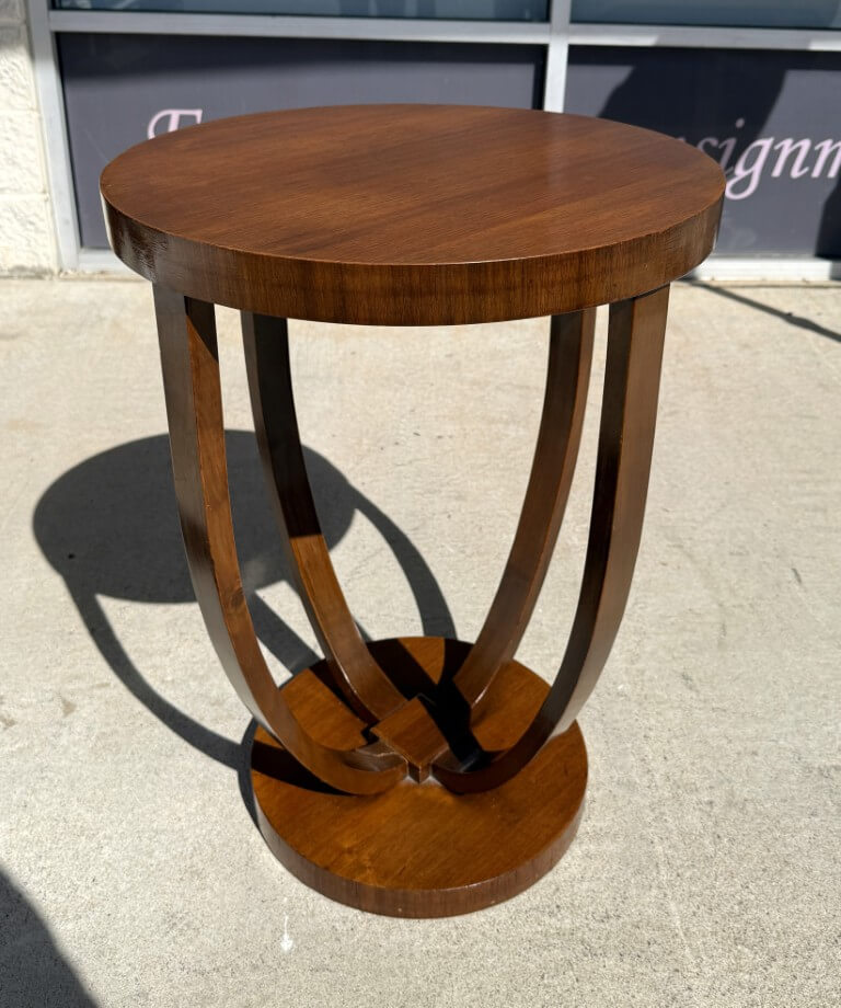 Modern Wooden Round Accent Table Modern Wooden Round Accent Table