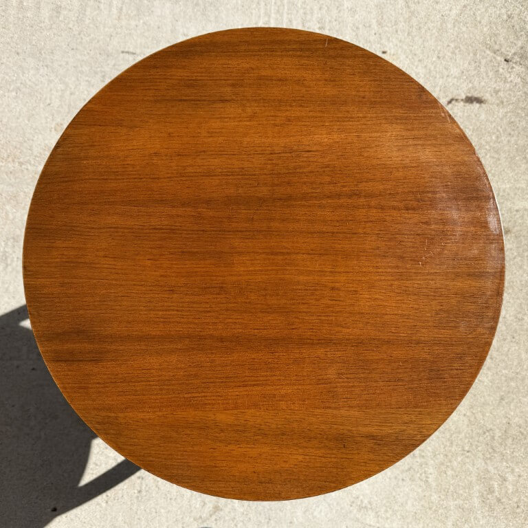 Modern Wooden Round Accent Table Modern Wooden Round Accent Table